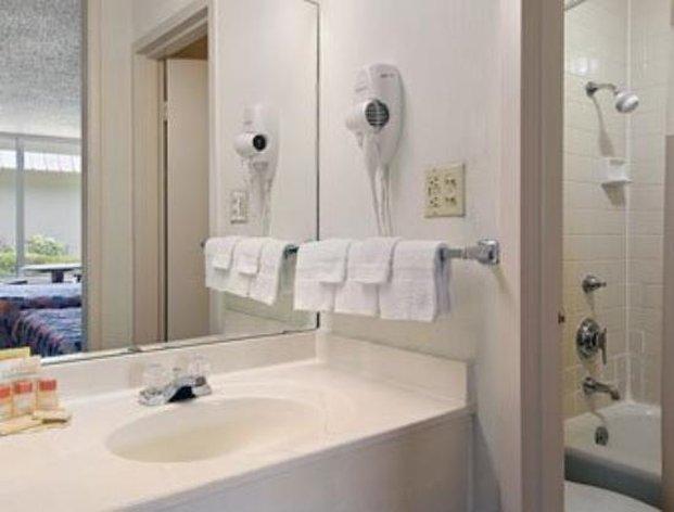 Rodeway Inn Monroe Kültér fotó